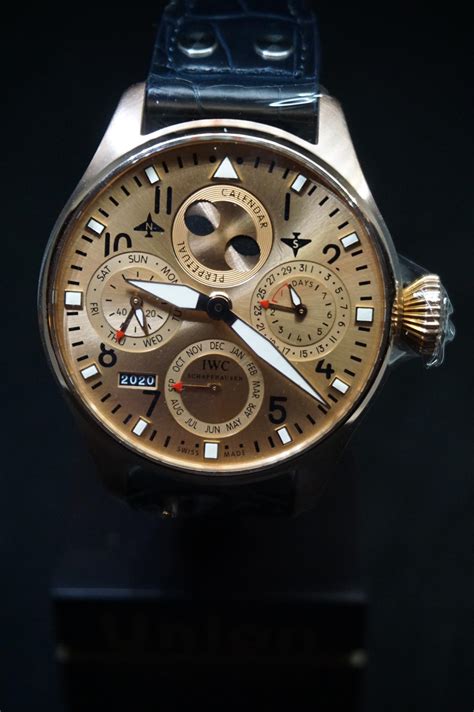 Union Classic Watch 聯安鐘錶 .